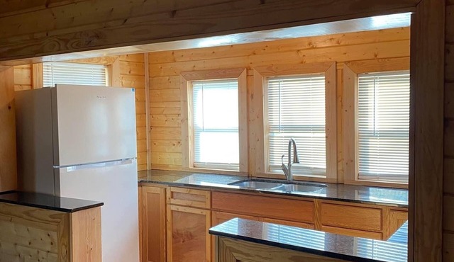Just minutes from the lake!