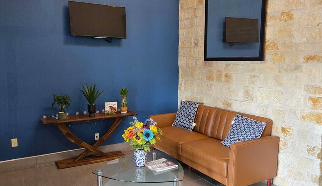 Karnes City Lodge