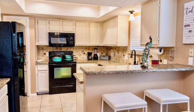 Katy Hideaway Charming 3 Bdr!