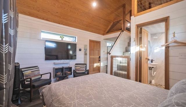 Keep it Cozy, a secluded tiny home at Wanderin’ Star Farms