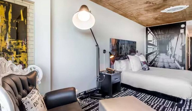 King | Lorenzo by Hilton | Cedars Hideaway, Skyline Pool | 2 Units