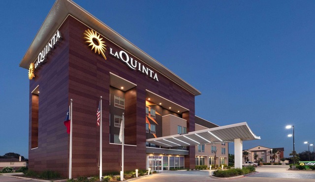 La Quinta Inn & Suites by Wyndham Texas City I 45