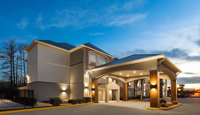 La Quinta Inn & Suites by Wyndham Houma