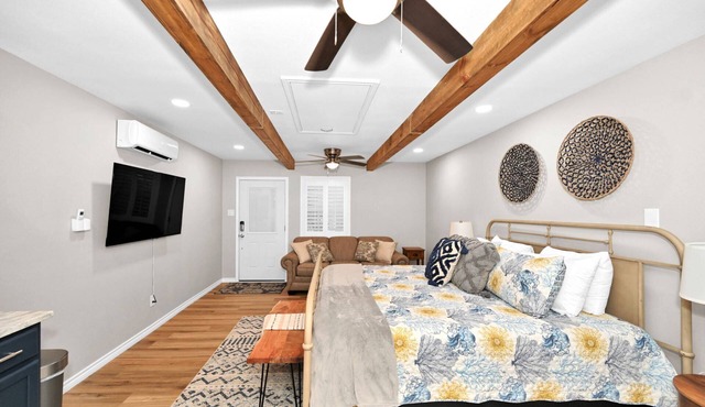 Lady of the Lake! Lake Front Property with Boathouse, Pet Friendly, Hot Tub, & Outdoor Sitting Area