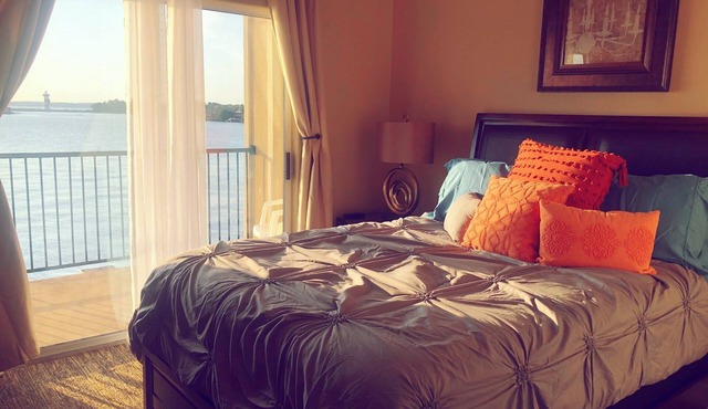 Lake Conroe Waterfront Suite 205