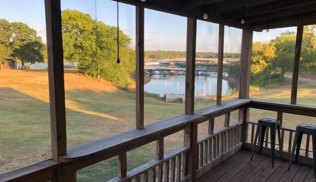 Lake Texoma Captains Quarters
