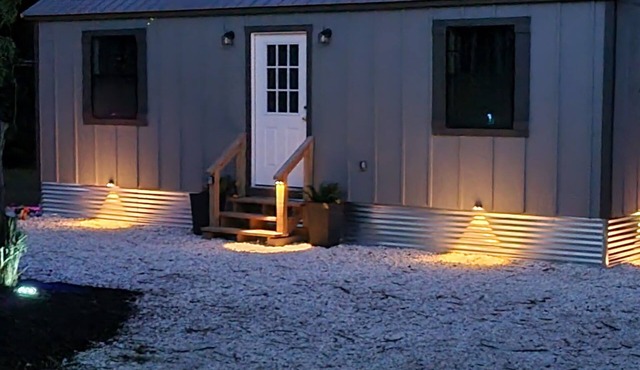 Lake Whisper 124 Cozy 1-bedroom cabin in Laguna Park