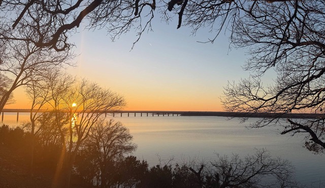 Lake Whitney A-Frame w/Sunset Views: 4BR, 2BA