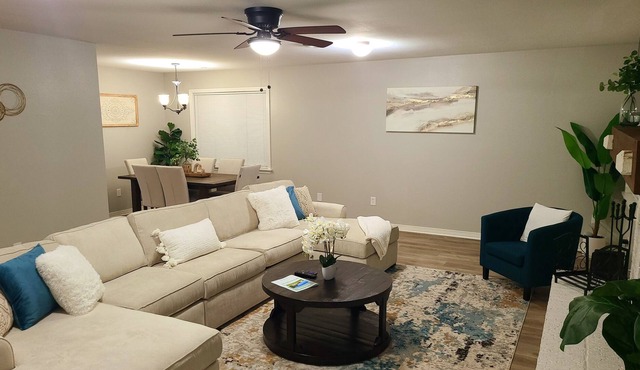 Lakefront 3bd Family Home - Up to 8 guests