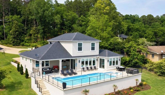 Lakefront Luxury | Pool | Hot Tub | Fire Pit | 5BR