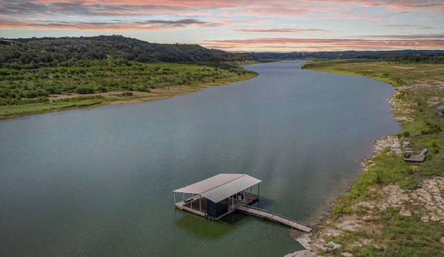 Lakefront Retreat: Private Dock | King Bedrooms