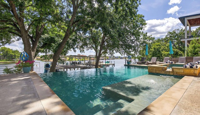 Lakeshore Landing | Concierge Services