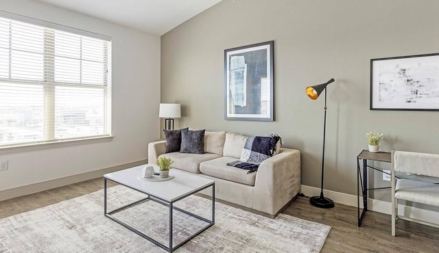 Landing | Amazing 1BD, Clubhouse, Courtyard
