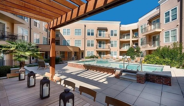 Landing at Preserve - 2 Bedrooms in Mid City