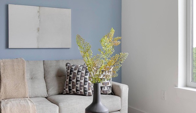 Landing | Chic 1BD, Gym