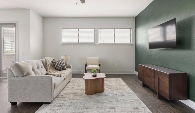 Landing | Incredible 2BD, Courtyard, Pool