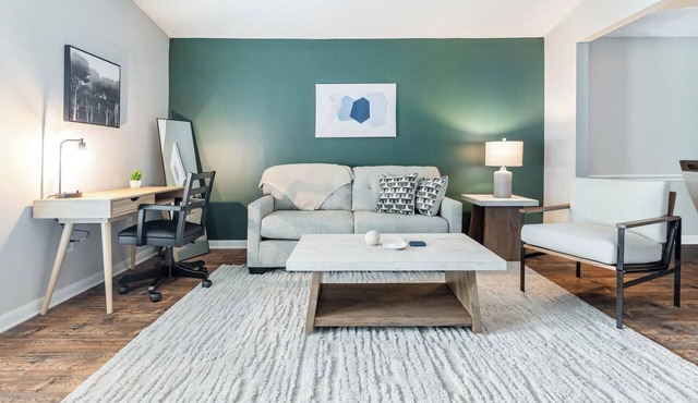 Landing | Incredible 2BD, Gym, Pool