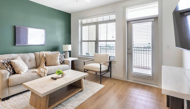 Landing | Modern 1BD, Courtyard, Gym in Celina