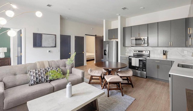 Landing | Modern 2BD, Pool, Courtyard in Richmond