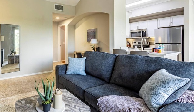 Landing | Modern 2BD, Gym