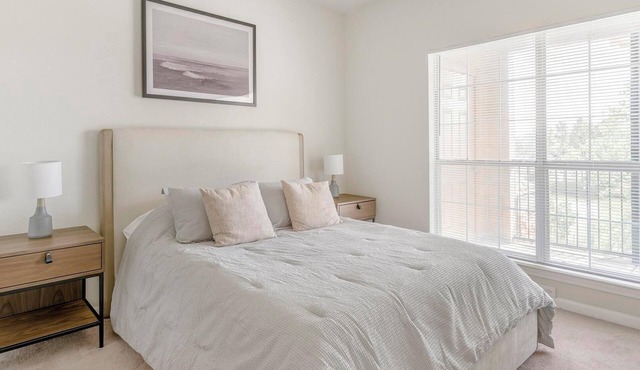 Landing | Stunning 2BD, Gym, Game Room
