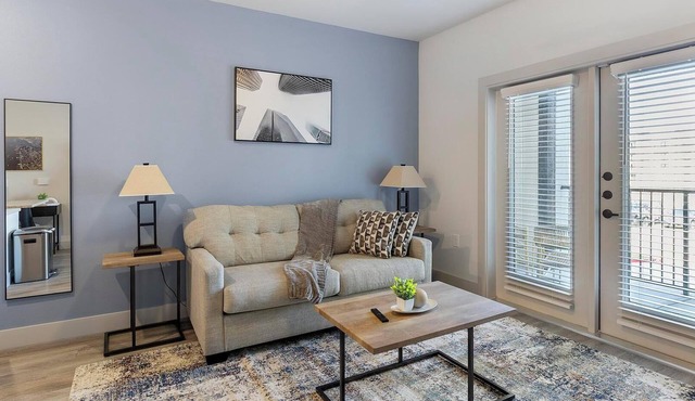 Landing | Stylish 1BD in Corinth