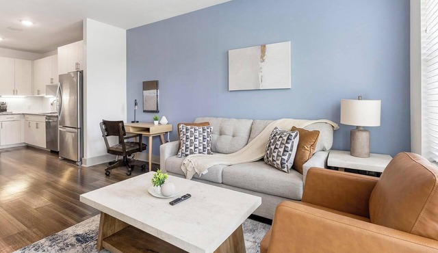 Landing | Stylish 1BD in Kessler Park