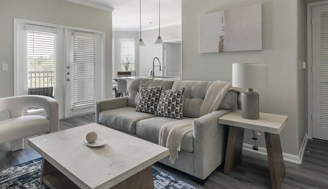 Landing | Stylish 1BD, Clubhouse