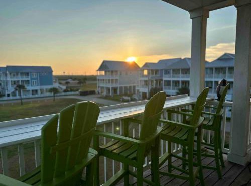 Large, Beautiful Home Close to the Beach