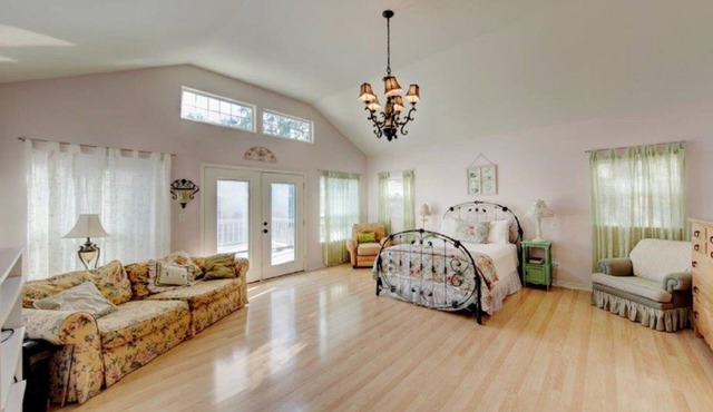 Large home, perfect for family reunions
