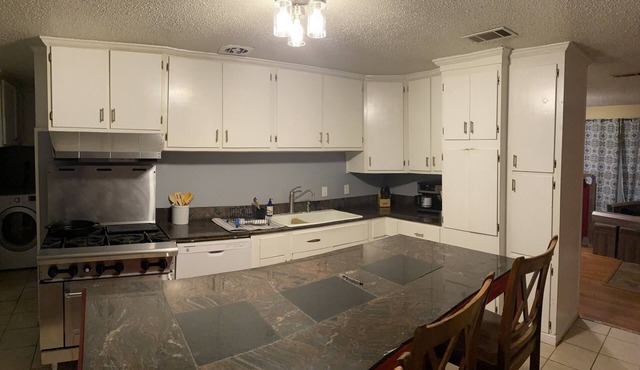 Large, kid and pet friendly home near schools
