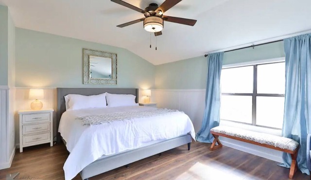 Lazy Boho Resort: Roomy Lux. Home w/Private Pool in Abilene