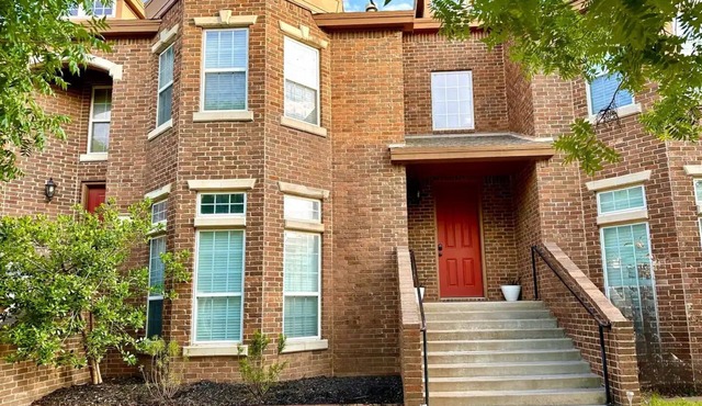 Listing by Established SuperHost. Walk to Texas Tech & More! in Lubbock