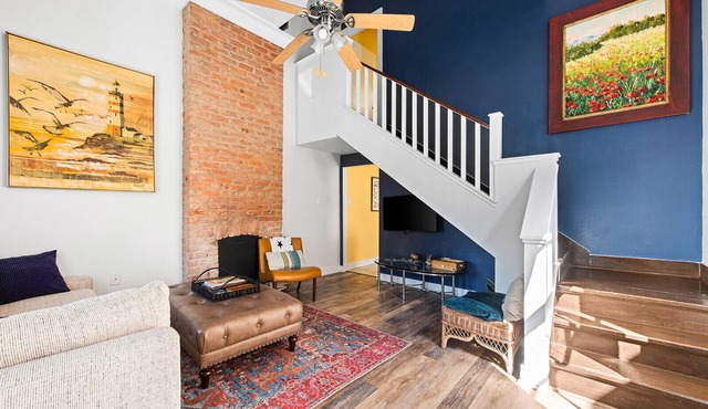 Location Location Location!Renovated historic house off Magazine st-Lower Garden