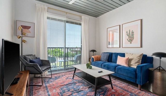 Lodgeur | Fabulous & modern 1BR loft | Midtown