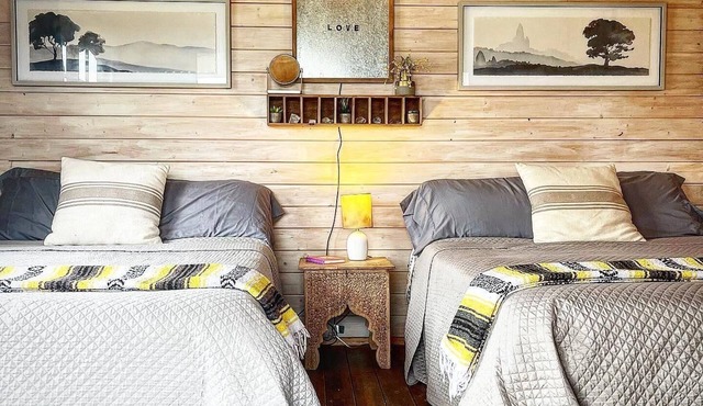 Love Cabin @ 13 Acres - Stay/Swim/Shop/Yoga