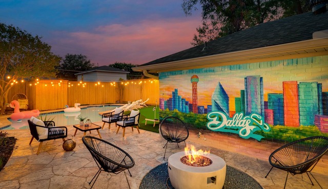 Lux Pool, Hot Tub Oasis, Game Room, Sleeps 12