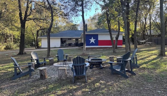 Lux Retreat | FIFA | Sleeps 12 | Firepit | Pets