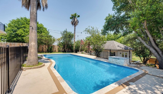 Luxe San Antonio Vacation Rental w/Private Pool!