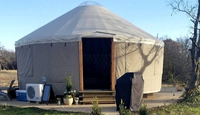 Luxurious Lakefront Yurt Rental for a Romantic Getaway near Grapevine, Texas