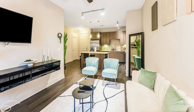 Luxury 1BD/1BA Uptown Dallas