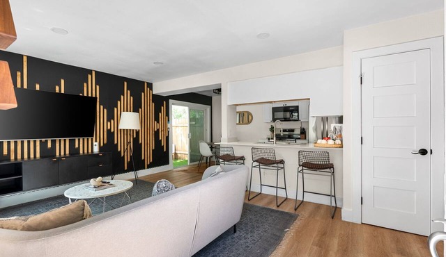 Luxury 3mi to DT ~ South Congress ~ Walkable