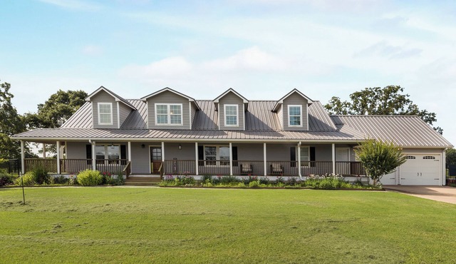 Luxury 90-acre 5BR Ranch near Cedar Creek