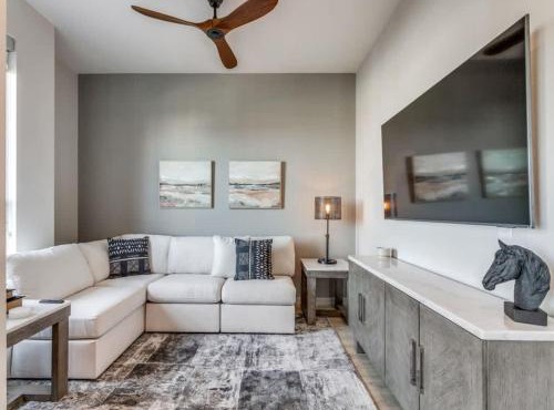 Luxury Highrise in West Village