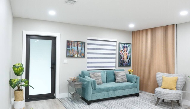 Mango Tree House in Hialeah