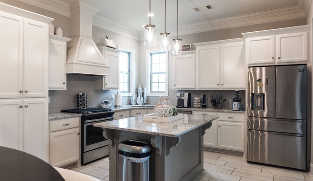 Modern 3 bd 2.5 bath Cajun Home
