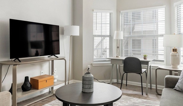 Modern Apartment in Prime Location (ID7911X89)