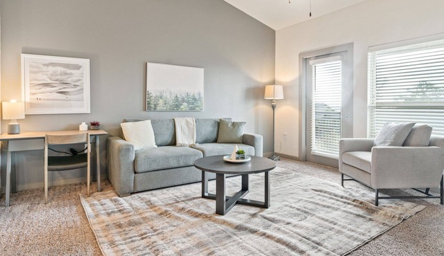 Modern Apartment in Prime Location (ID6032X08)