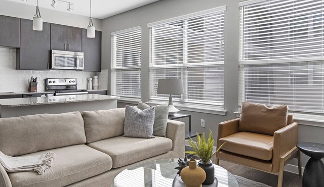 Modern Apartment in Prime Location (ID5352X19)