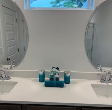 Modern Comfort in Morrow